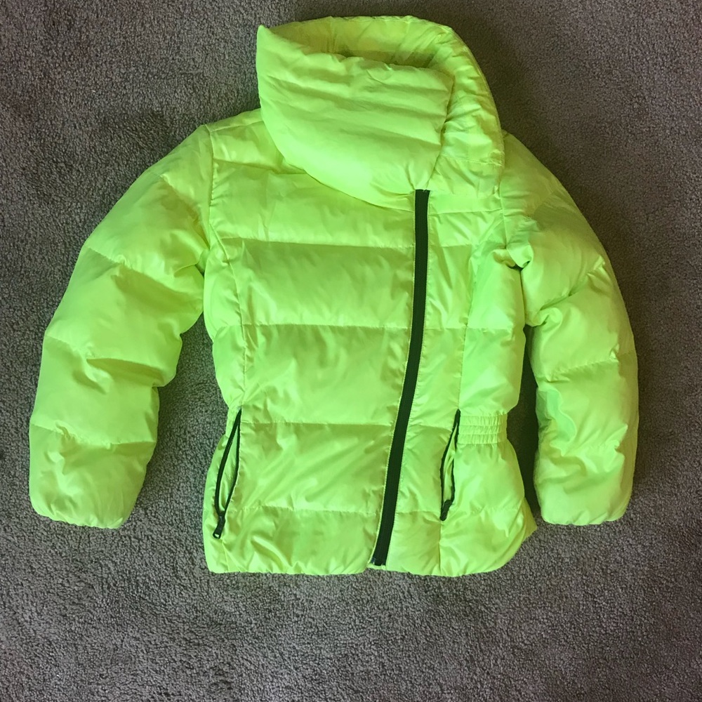 Super cute and stylish Ralph Lauren coat.